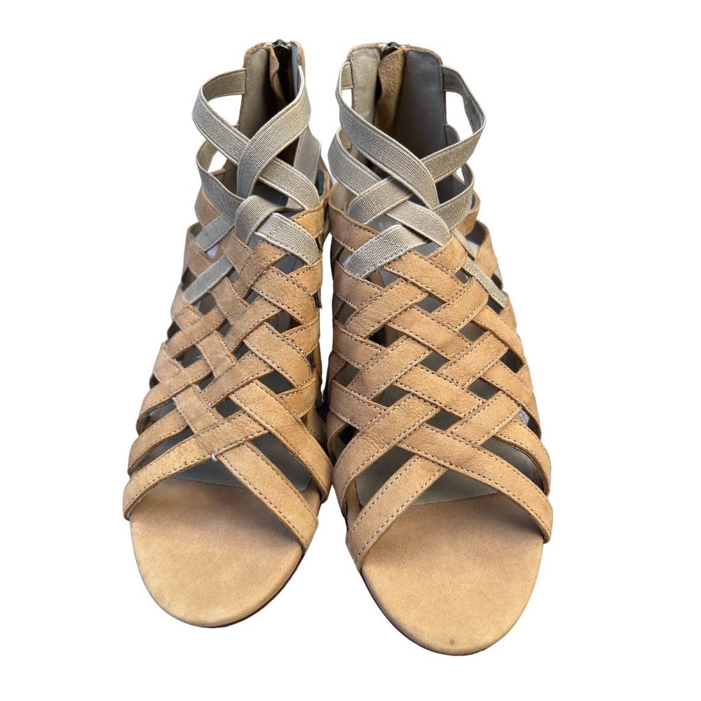 Eileen Fisher NWOT Back Zip Criss Cross Block Heel Sandals Beige Size 9